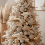 15 Stunning Modern Christmas Decor Ideas for Chic Homes